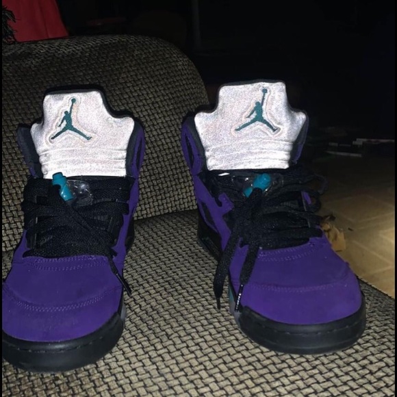 Alternate grape 5s - Picture 3 of 4